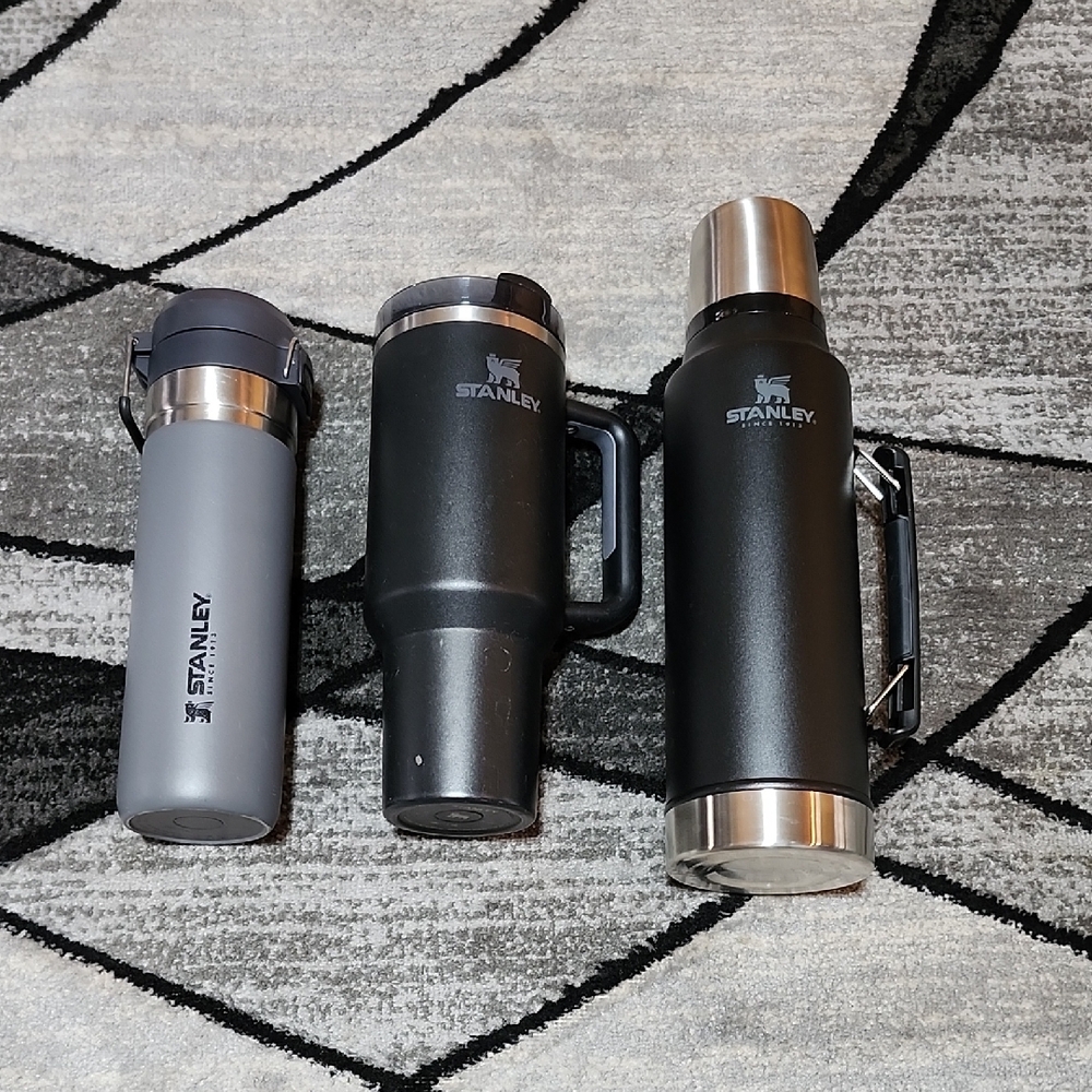 STANLEY BUNDLE THERMOS & QUENCHER H2.0 FLOWSTATE TUMBLER & QUICK FLIP GO BOTTLE